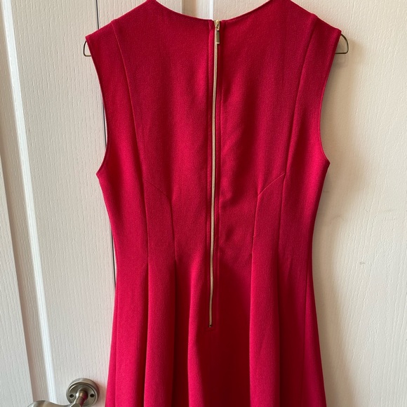 Dynamite Dress - Picture 2 of 3